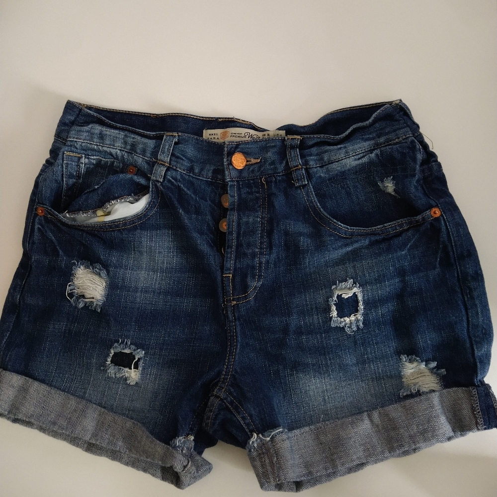 Zara shorts size 04